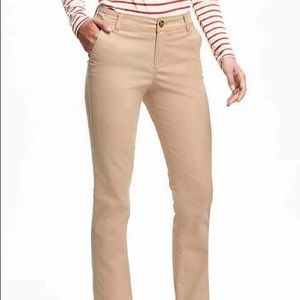 Old Navy midrise bootcut khaki pants- size 6